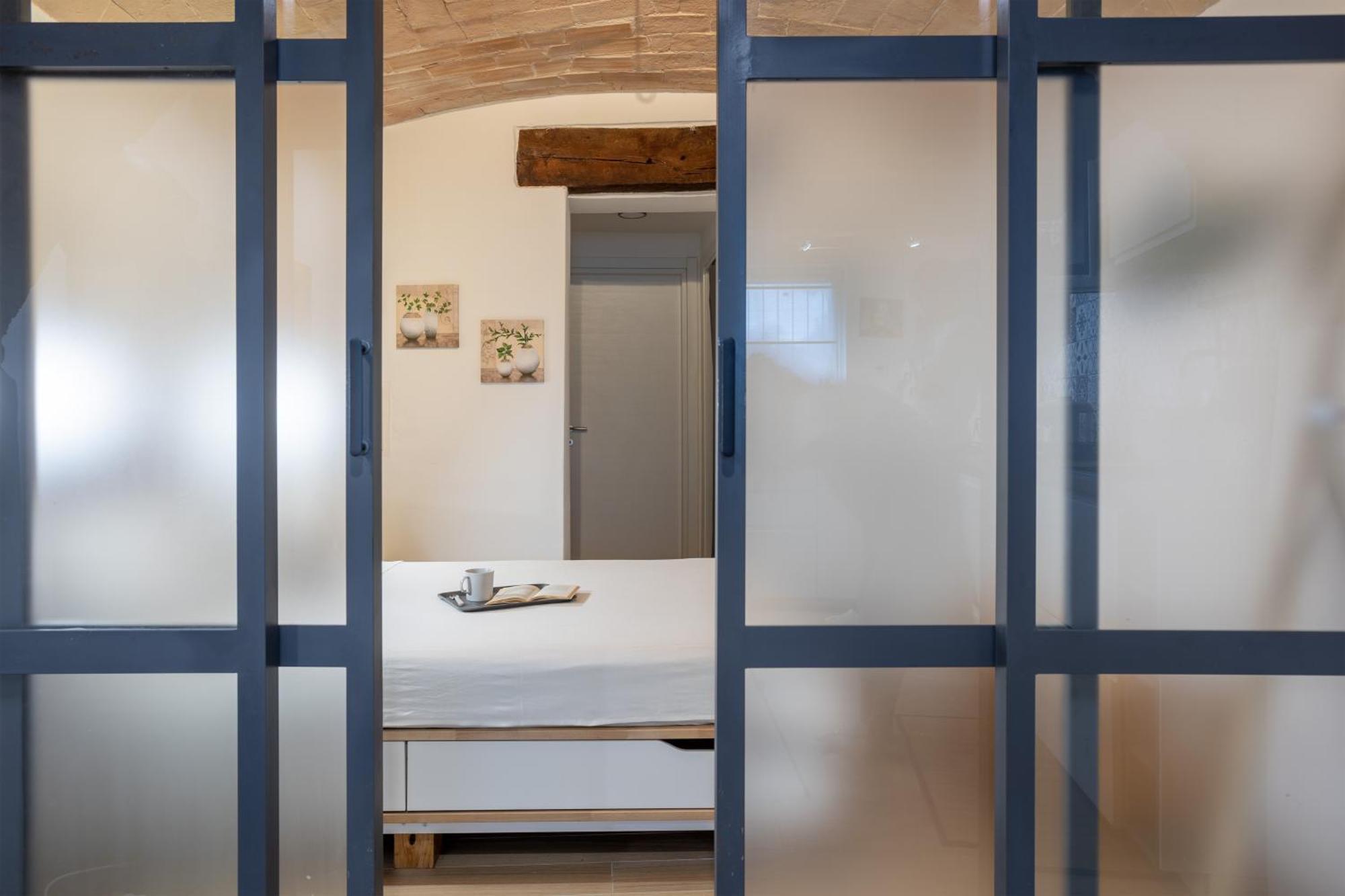 Mari Flat - Posto Auto E Metro - Italywego Apartment *