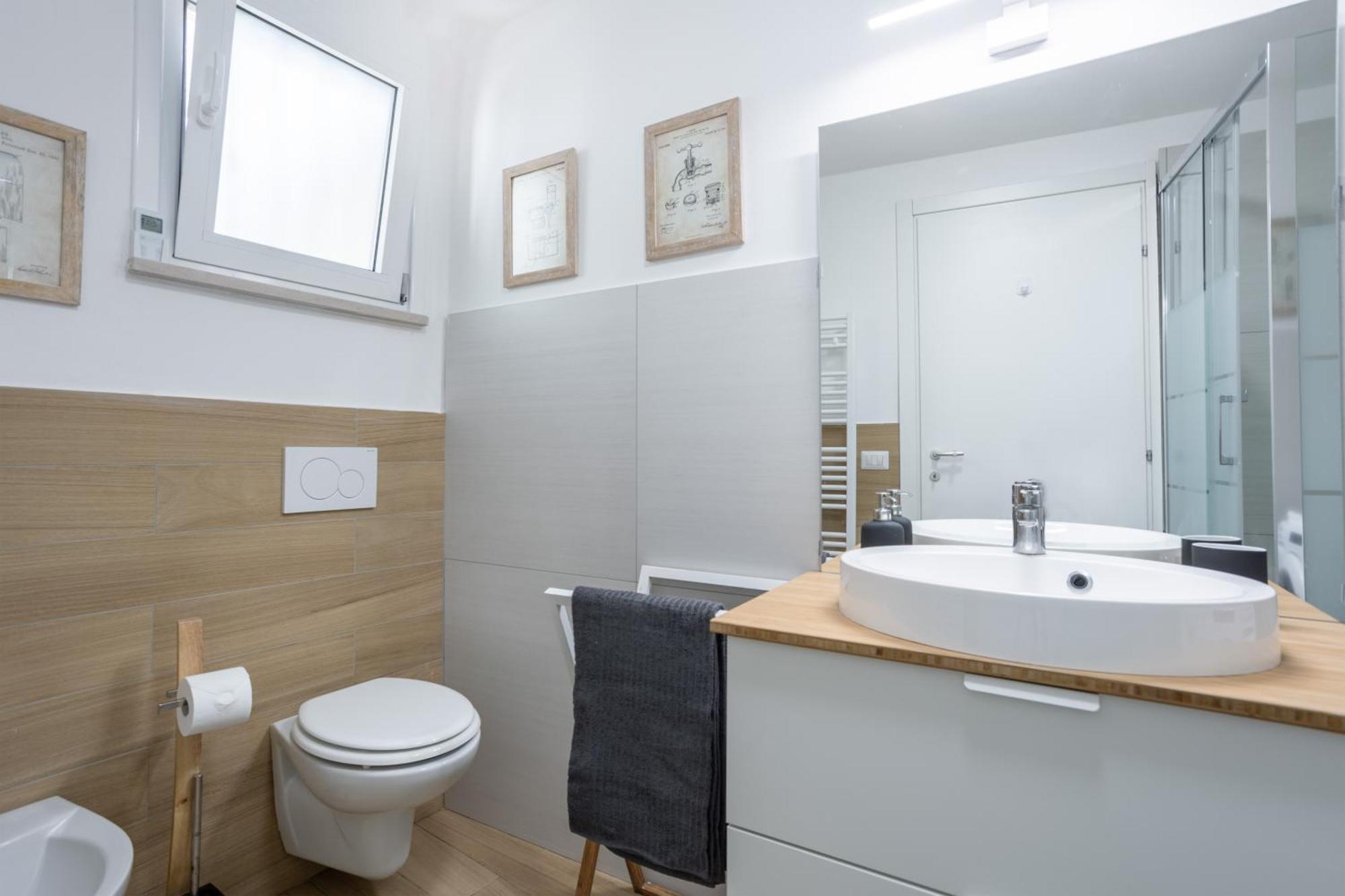 Mari Flat - Posto Auto E Metro - Italywego Apartment